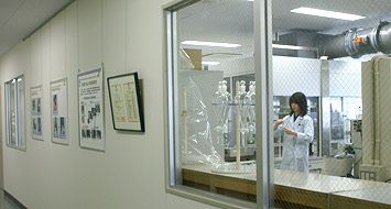 (写真)検査室 廊下